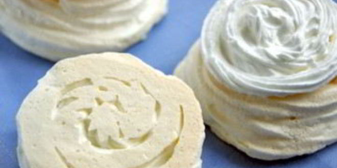 Рецепт безе с ягодами