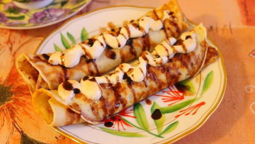 Рецепт французских блинчиков с яблоками и безе