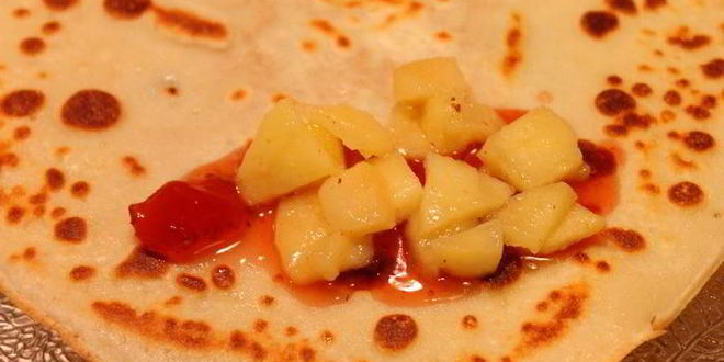 Рецепт французских блинчиков с яблоками и безе