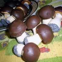 Рецепт Грибков из безе