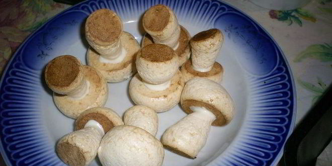Рецепт грибков из безе