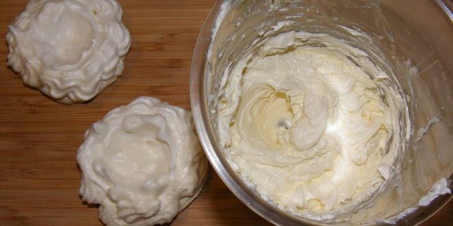 Рецепт корзинок безе с кремом шарлотт и фруктами