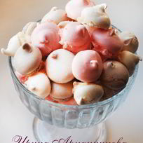 Рецепт Разноцветных безе с ореховой пудрой