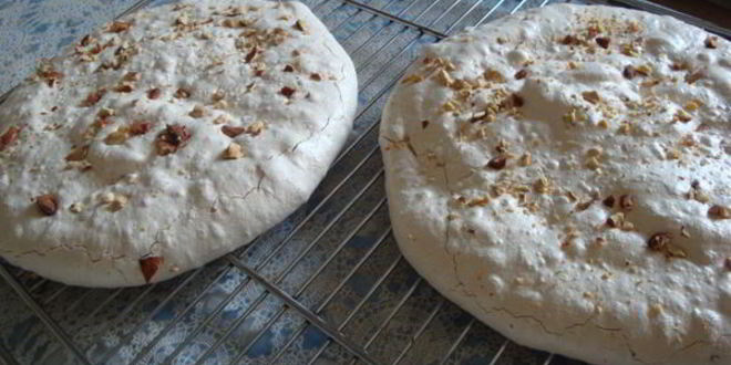 Рецепт торта-безе с творожно-малиновой начинкой