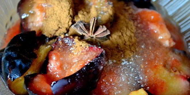 Рецепт десерта из творога и слив