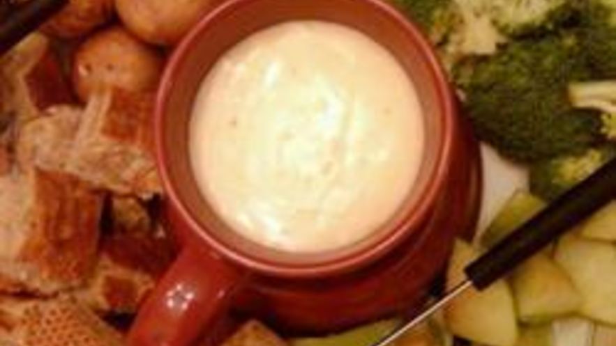 Рецепт фондю из сыра бонапарт