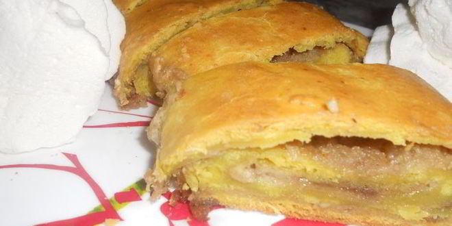 Рецепт творожного рулета с халвой