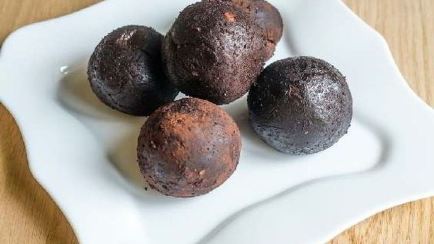 Рецепт домашних конфет с черносливом