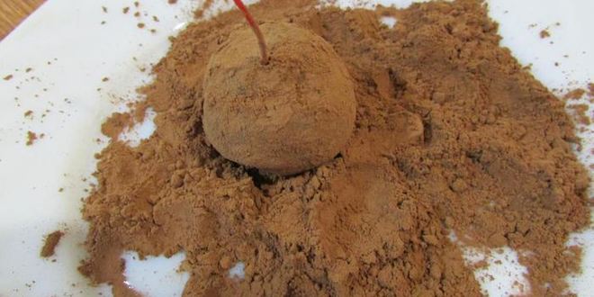 Рецепт конфет из сухофруктов с коктейльной вишней