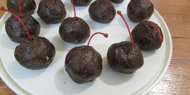 Рецепт конфет из сухофруктов с коктейльной вишней