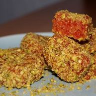 Рецепт Конфет из сушеного кизила с миндалем