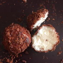 Рецепт Конфет из творога в шоколаде