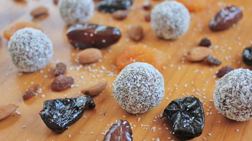 Рецепт полезных конфет из орехов и сухофруктов