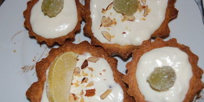 Рецепт корзиночек панна-котта с фруктами в снегу