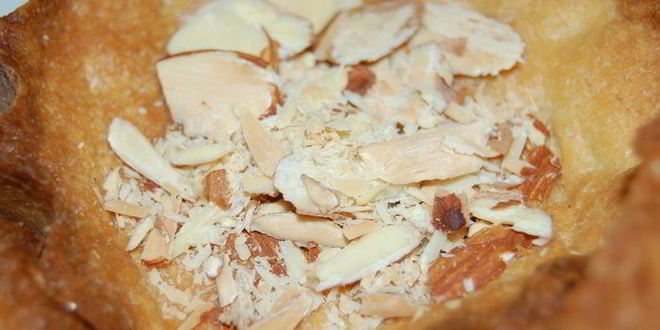 Рецепт корзиночек панна-котта с фруктами в снегу