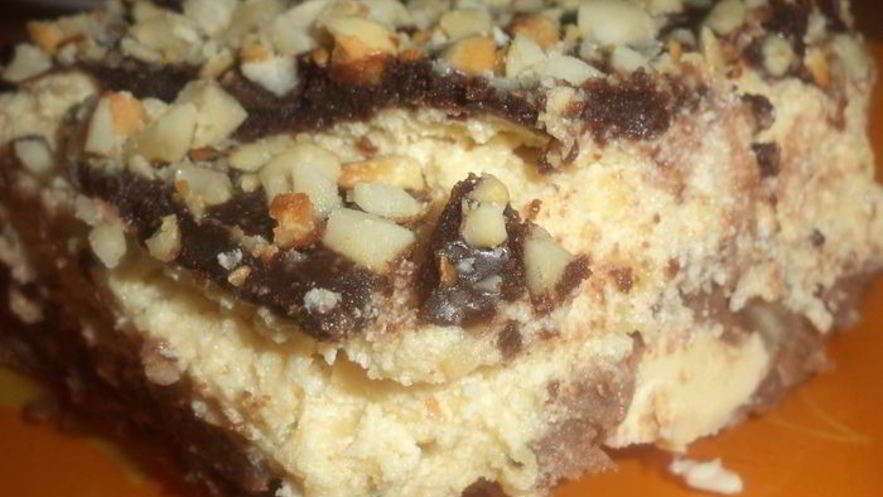 Рецепт арахисового десерта с карамельным кремом и шоколадной глазурью без выпечки