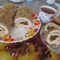 Рецепт Бисквитного рулета с кофейной начинкой и банановым кремом