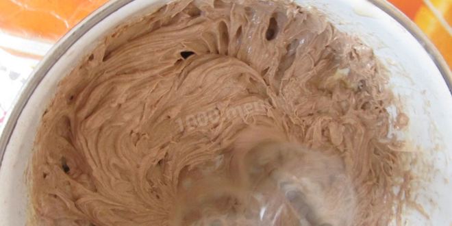 Рецепт бисквитного рулета с кофейной начинкой и банановым кремом