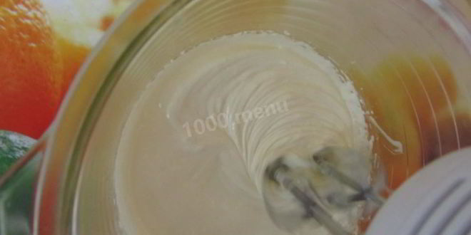 Рецепт бисквитного рулета с кофейной начинкой и банановым кремом