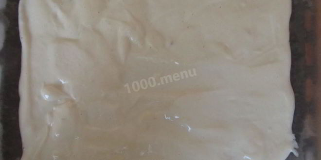 Рецепт бисквитного рулета с кофейной начинкой и банановым кремом