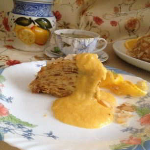 Рецепт Блинного тортика с кремом из апельсинов и сгущенки