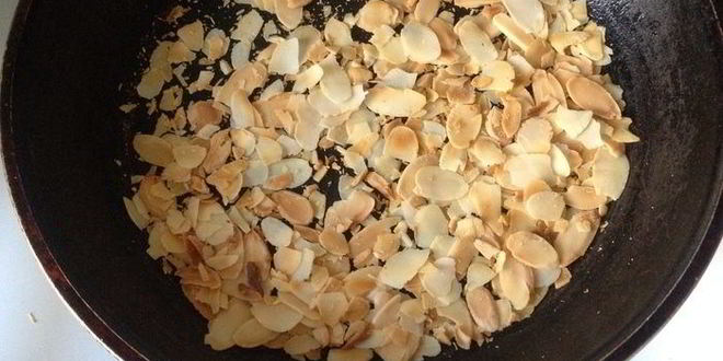 Рецепт блинного тортика с кремом из апельсинов и сгущенки