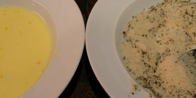 Рецепт куриных грудок, фаршированных крем-чизом филадельфия, фетой и ароматными травами