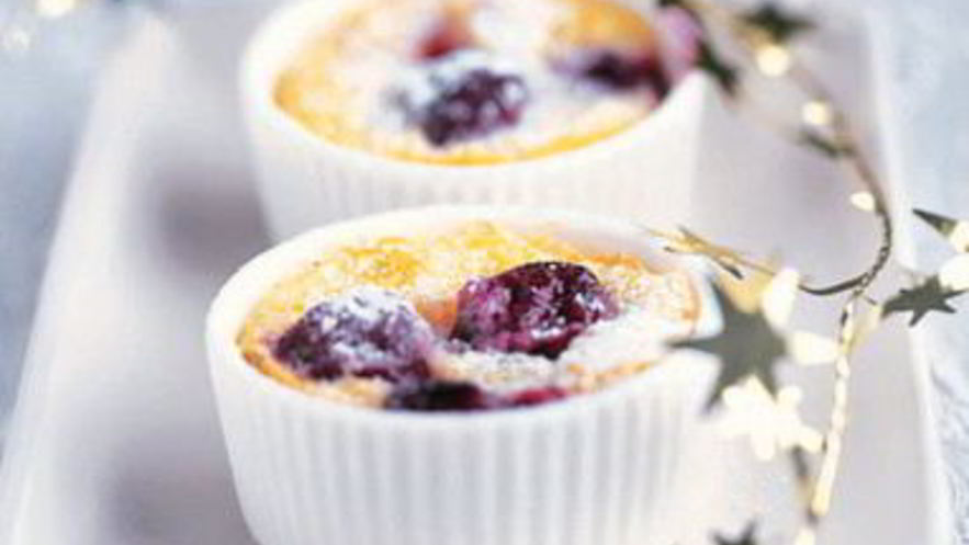 Рецепт миндального крема с вишней