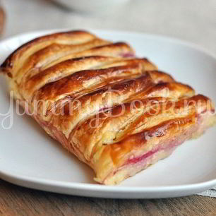 Рецепт Слойки с заварным кремом и вишней