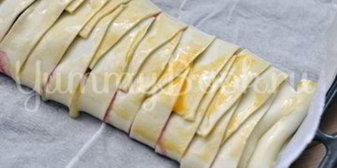 Рецепт слойки с заварным кремом и вишней