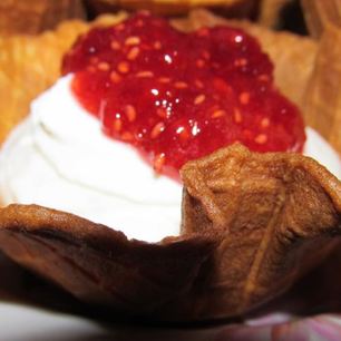 Рецепт Вафельных корзинок с творожно-сливочным кремом