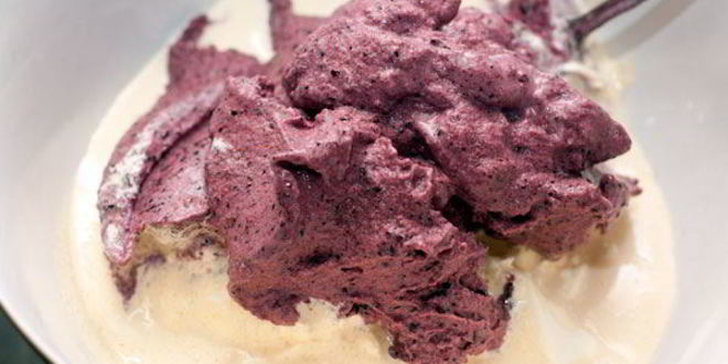 Рецепт черничного мороженого с маскарпоне