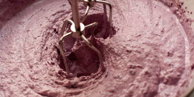 Рецепт черничного мороженого с маскарпоне