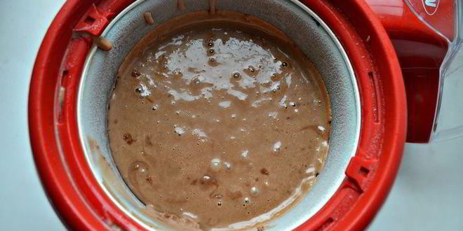 Рецепт шоколадного мороженого с красным перцем