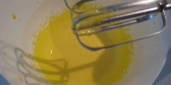 Рецепт крема-мусса из белого шоколада роза-малина