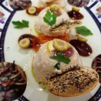 Рецепт Мусса из тунца и рикотты с чипсами из тортильи