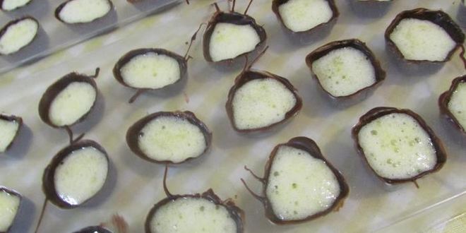 Рецепт шоколадных конфет с персиковым муссом