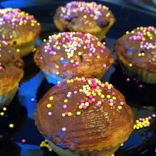 Рецепт Куличиков Малышки с грушей и шоколадом