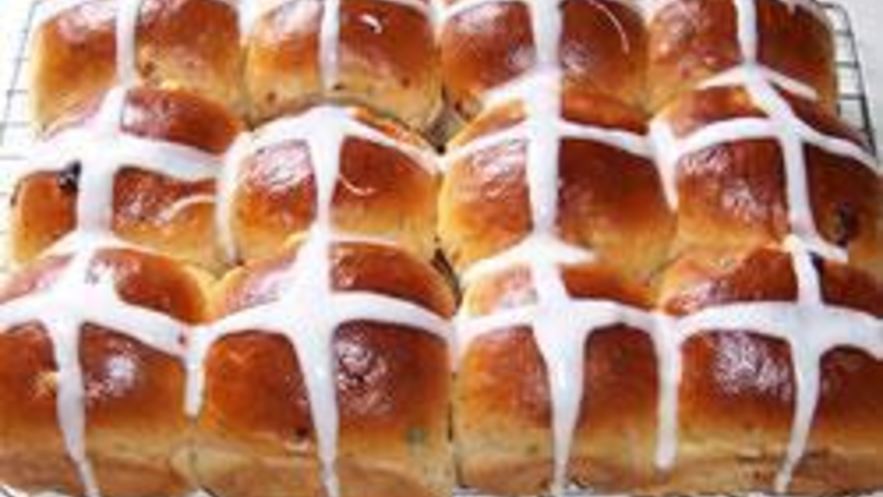 Рецепт пасхальных булочек в хлебопечке