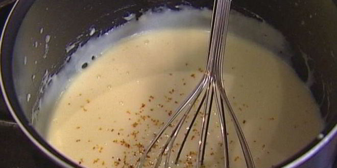 Рецепт суфле с голубым сыром и мускатным орехом