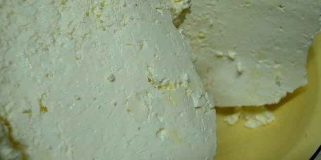 Рецепт творожного суфле с белым шоколадом и клубникой