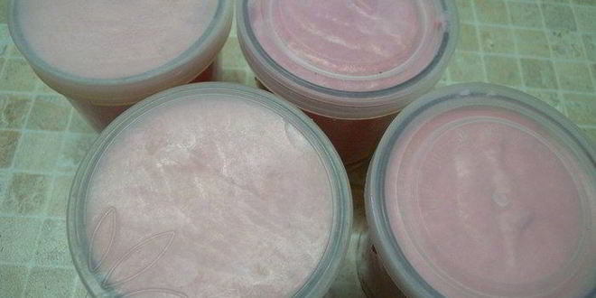 Рецепт творожного суфле с белым шоколадом и клубникой