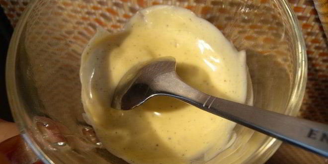 Рецепт творожного суфле с белым шоколадом и клубникой