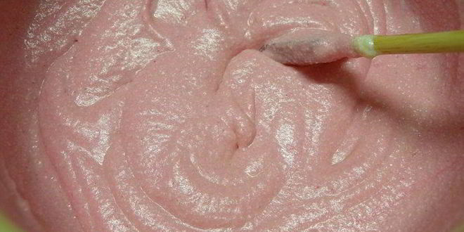 Рецепт творожного суфле с белым шоколадом и клубникой