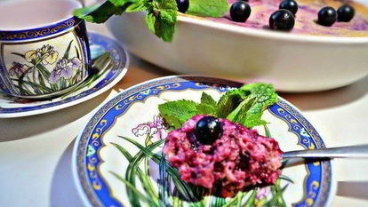 Рецепт Творожного суфле с черной смородиной