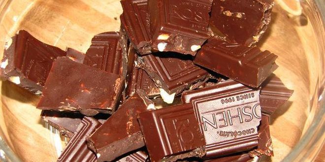 Рецепт творожного суфле с крыжовником и шоколадом