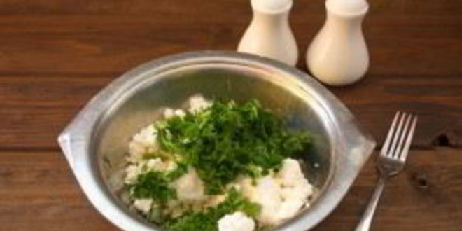 Рецепт творога с зеленью и огурцом