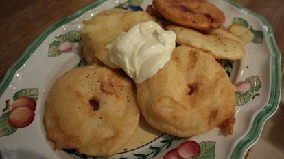 Рецепт Яблочных колец в кляре
