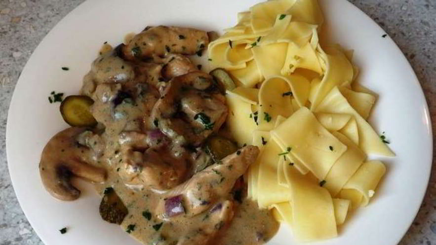 Рецепт азу из индейки со сметаной