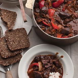 Рецепт Азу из индейки в сметанном соусе